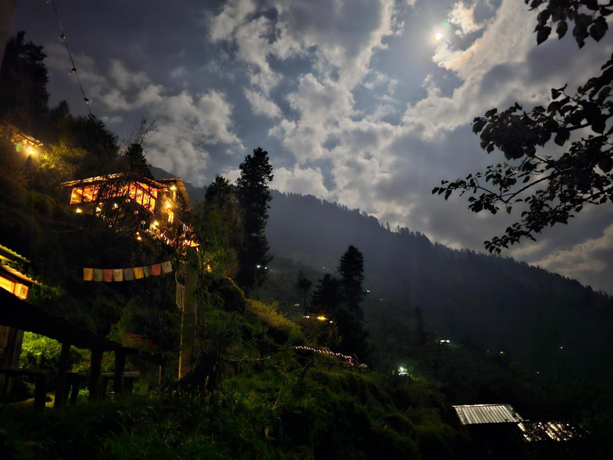 Parvatis Lap Luxury Hostel & Camps Kasol Ngoại thất bức ảnh